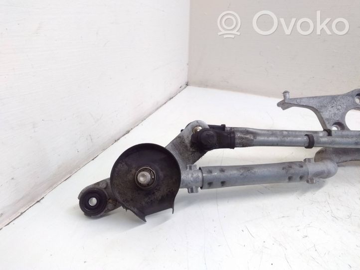 Toyota Prius (XW50) Front wiper linkage 