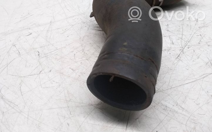 Subaru Outback Tuyau de liquide de refroidissement moteur 