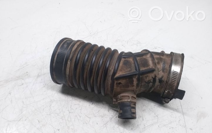 Subaru Outback Turboahtimen ilmanoton letku 14462AA510