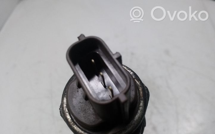 Subaru Outback Tuyau de conduite principale de carburant 