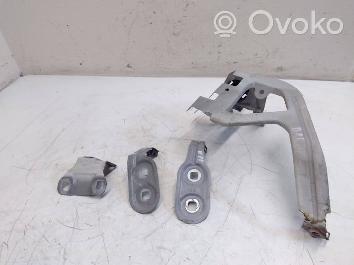 BMW 5 F10 F11 Soporte de montaje del guardabarros 