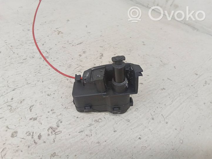 Audi A5 8T 8F Moteur de verrouillage trappe à essence 8E0862153B