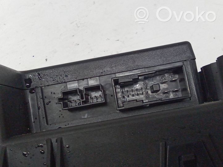 Mercedes-Benz S W221 Module de contrôle de batterie A2215400401