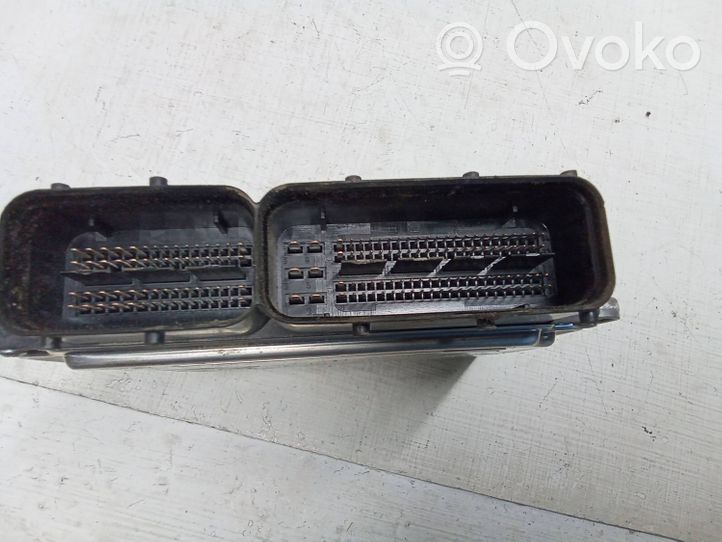 Volkswagen Caddy Sterownik / Moduł ECU 03L906018DC