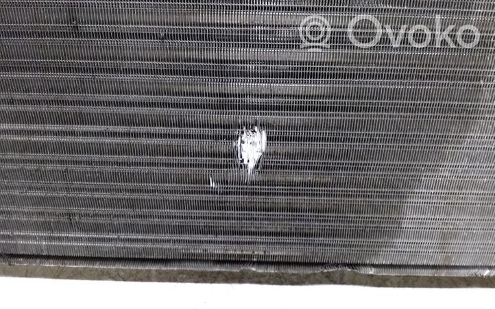 Opel Vectra C Radiateur de refroidissement D7X031TT