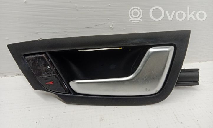 Audi A8 S8 D3 4E Poignée inférieure de porte avant 4E0837020