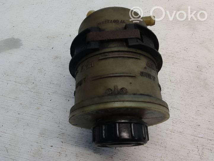 Opel Vivaro Power steering fluid tank/reservoir 7700782884