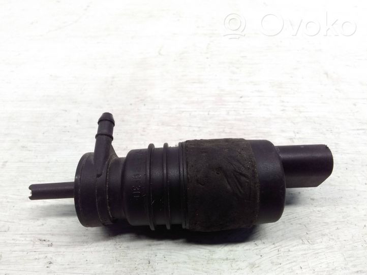 Audi A8 S8 D3 4E Pompe de lave-glace de pare-brise 