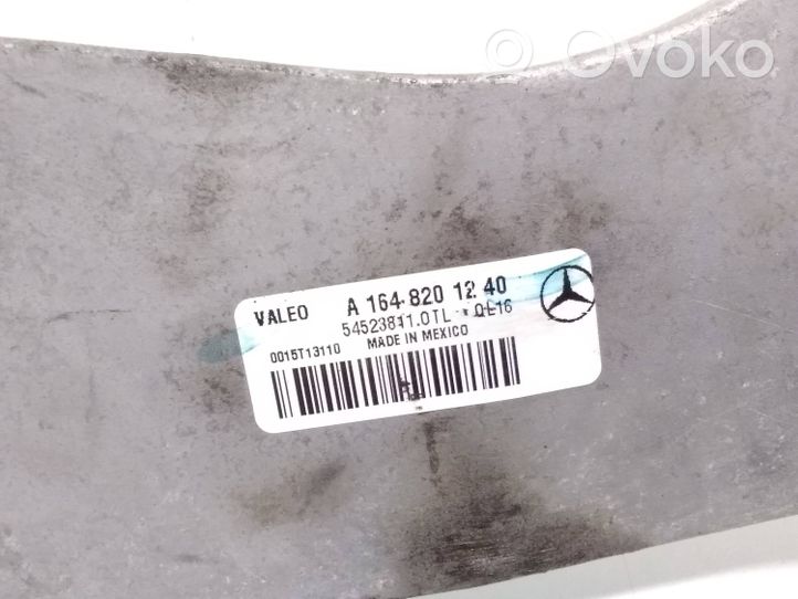 Mercedes-Benz ML W164 Tringlerie et moteur d'essuie-glace avant A1648201240