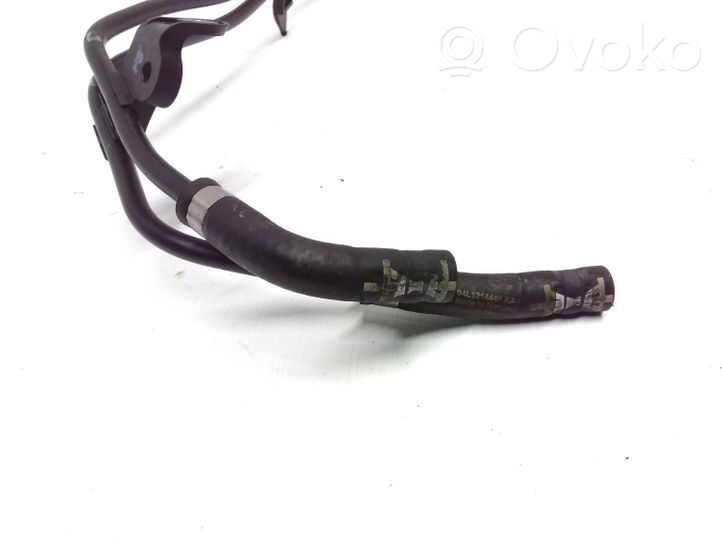 Volkswagen Tiguan Moottorin vesijäähdytyksen putki/letku 04L121444F