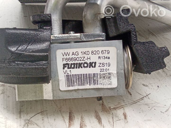 Volkswagen Tiguan Chłodnica nagrzewnicy klimatyzacji A/C 1K0820679