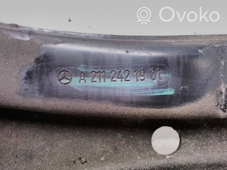 Mercedes-Benz CLS C219 Support de boîte de vitesses A2112421901