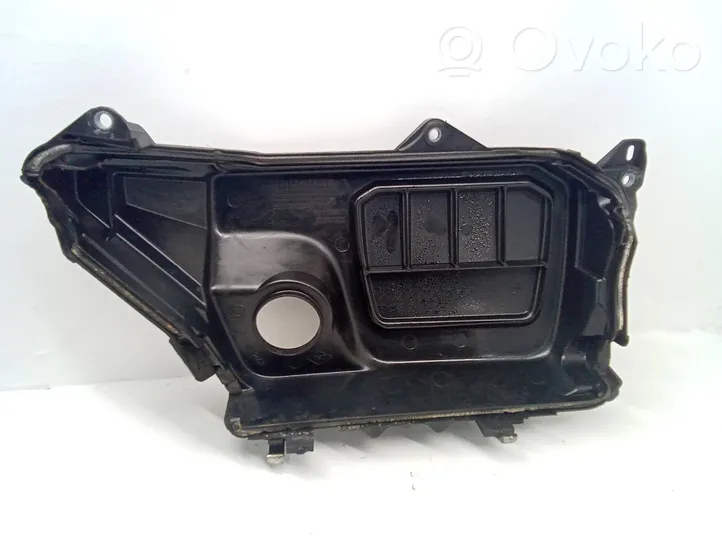 Opel Vivaro Variklio dangtis (apdaila) 93452561