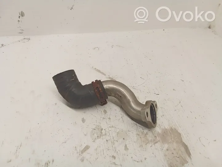 Opel Vivaro EGR valve line/pipe/hose 131593R