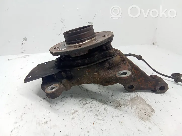 Opel Vivaro Front wheel hub spindle knuckle 