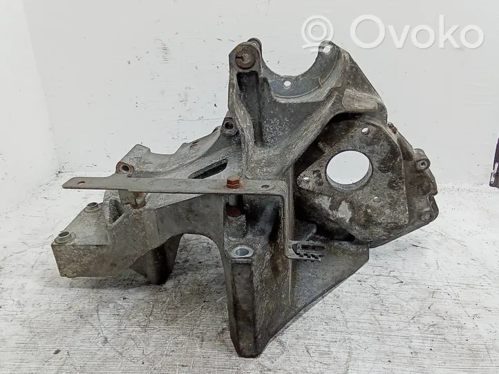 Volkswagen Crafter Generator/alternator bracket 076145167