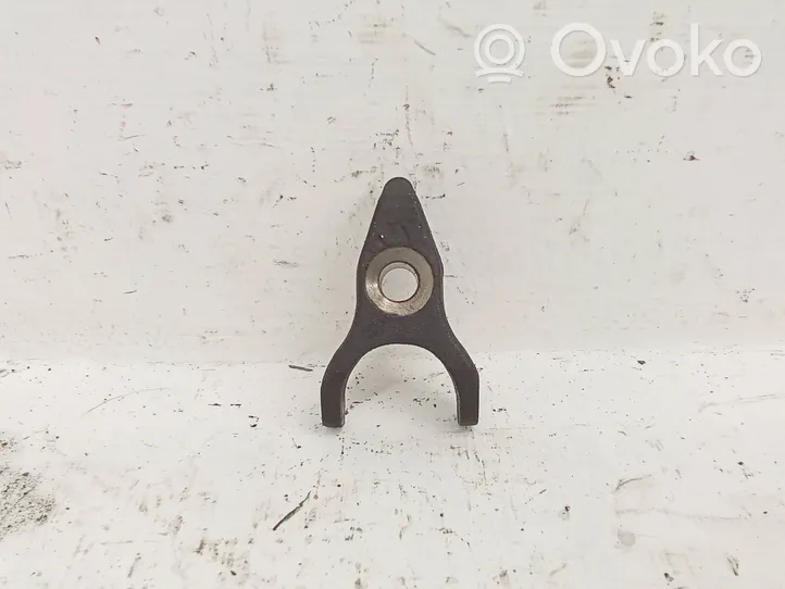 Toyota Corolla Verso E121 Support de pince d'injecteur de carburant 