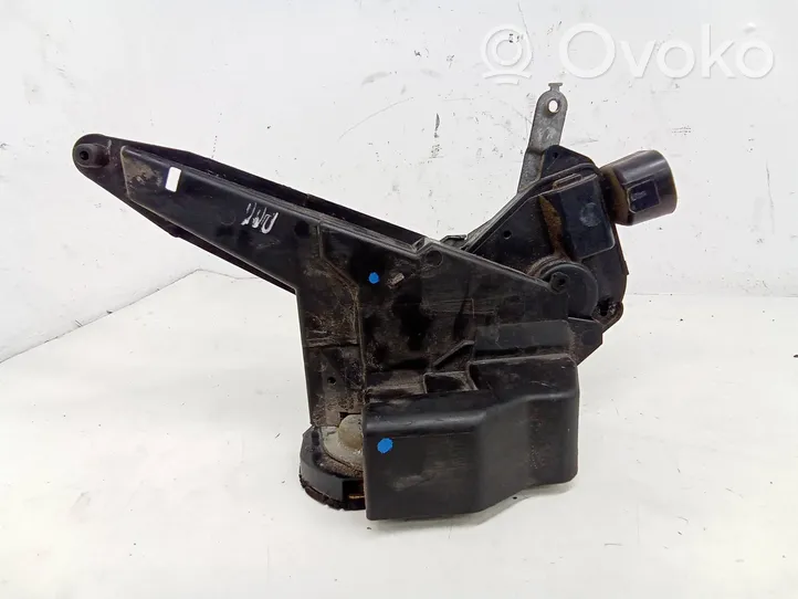 Toyota Corolla Verso E121 Front door lock 