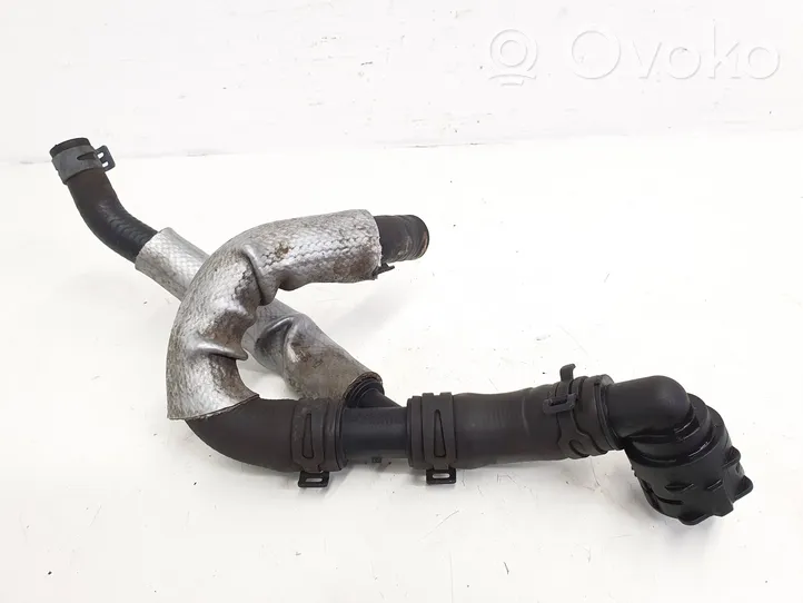 Audi TT TTS RS Mk3 8S Tuyau de liquide de refroidissement moteur 5Q0121087A