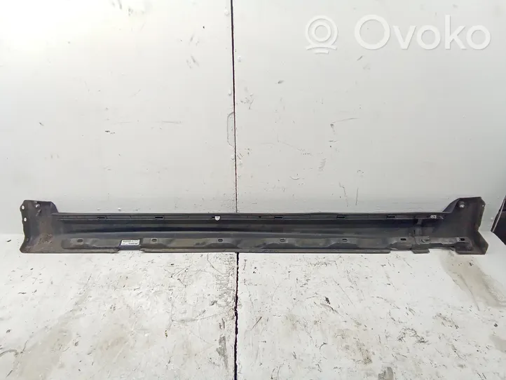 Volvo V70 Sill 39883015