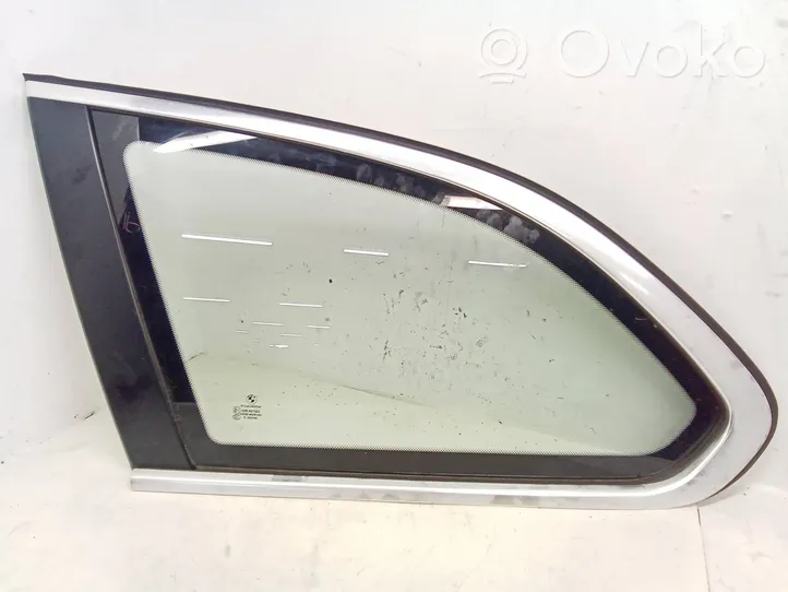 BMW 5 F10 F11 Rear side window/glass 