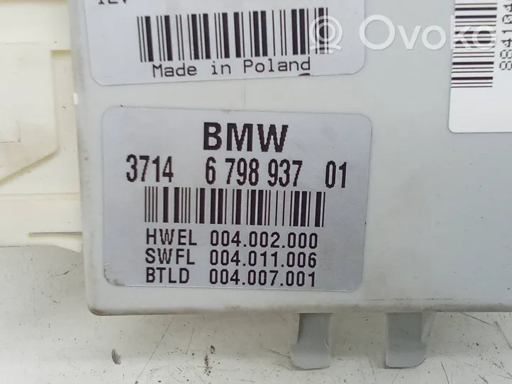 BMW 5 F10 F11 Ilmajousituksen ohjainlaite/moduuli, takana 6798937