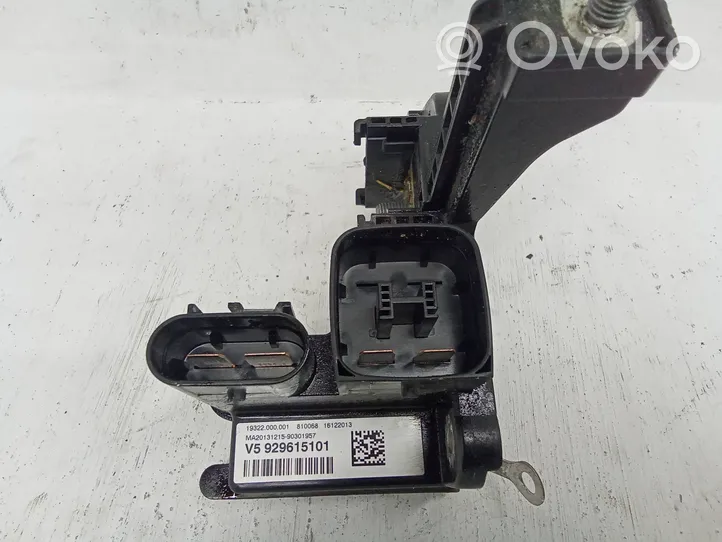 BMW 4 F32 F33 Inverteris (įtampos keitiklis) 929615101