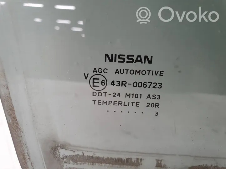 Nissan Qashqai+2 Pagrindinis galinių durų stiklas 