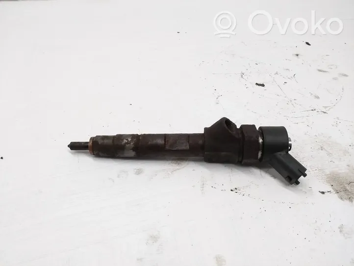 Opel Vivaro Fuel injector 700111014