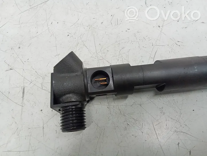 Mercedes-Benz C W204 Injecteur de carburant A6510700587