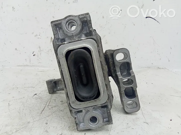 Volkswagen Tiguan Engine mount bracket 5N0199262