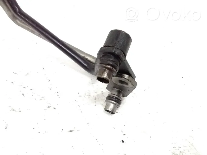 Audi A6 S6 C6 4F Tubo flessibile del radiatore dell’olio del cambio 4F0317821A