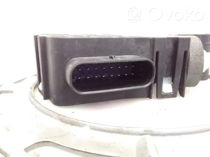 Audi A6 S6 C7 4G Bomba de adblue 4G0131969