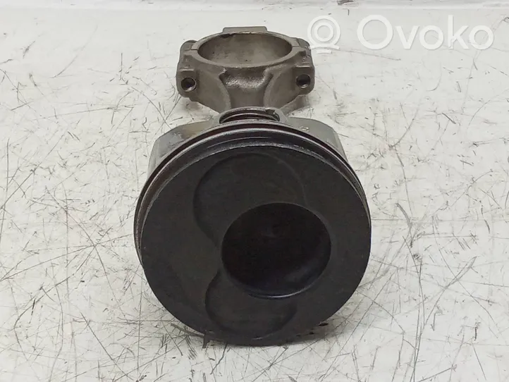 Volkswagen Caddy Piston avec bielle 