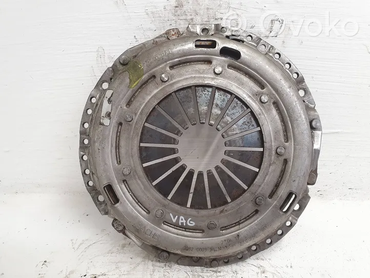 Volkswagen Touran I Pressure plate 3082000396