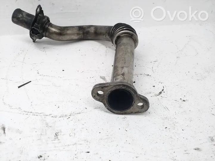 Volkswagen Touran II EGR valve line/pipe/hose 070131548C