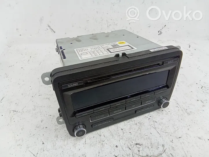 Volkswagen Touran II Radio/CD/DVD/GPS head unit 1K0035186AQ