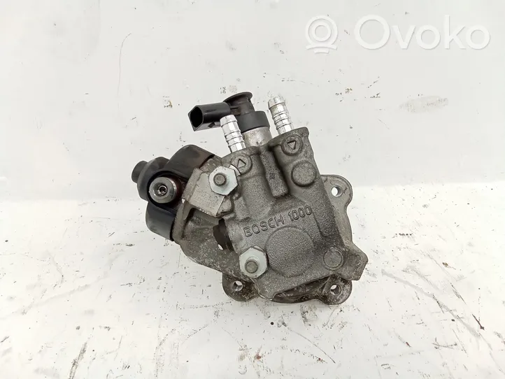 Volkswagen Sharan Polttoaineen ruiskutuksen suurpainepumppu 03L130755AF