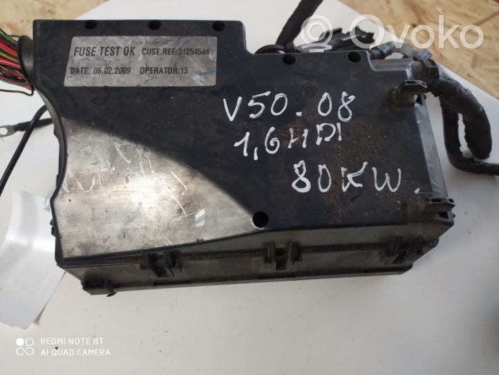 Volvo V50 Module de fusibles 8688040