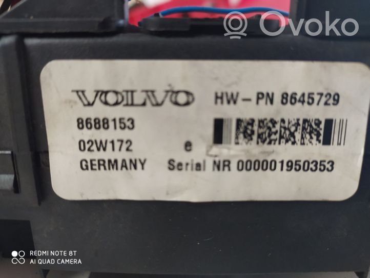 Volvo S60 Ramka / Moduł bezpieczników 8688153