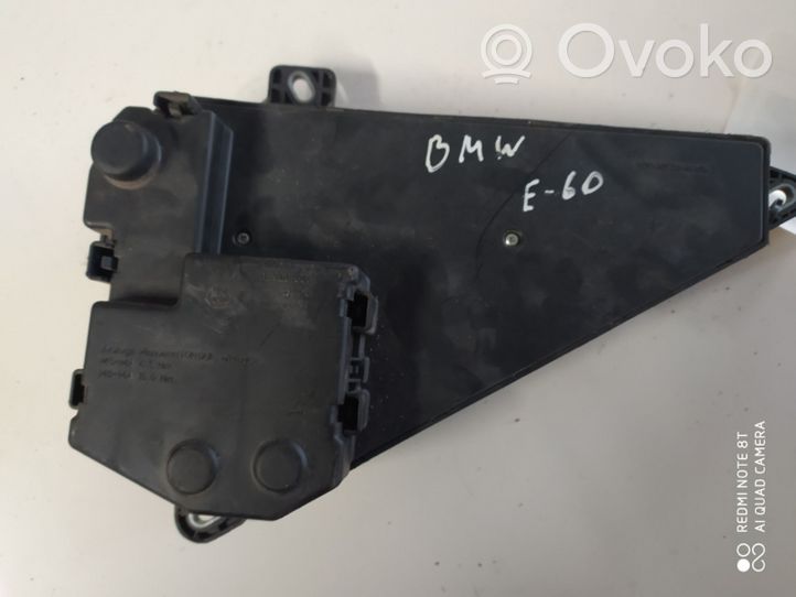 BMW 5 E60 E61 Fuse module 690655806