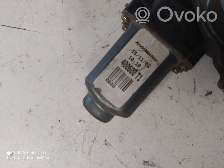 Nissan Almera N16 Elektryczny podnośnik szyby drzwi przednich 400600T1