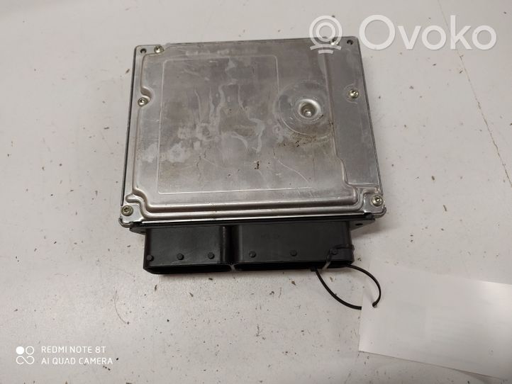 Mercedes-Benz E W211 Calculateur moteur ECU A6461536079