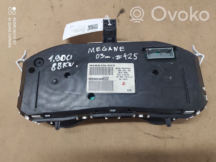 Renault Megane II Compteur de vitesse tableau de bord 8200306552