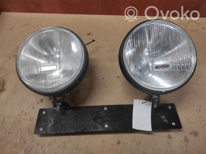 Mitsubishi Pajero Lampa przednia 1305605004