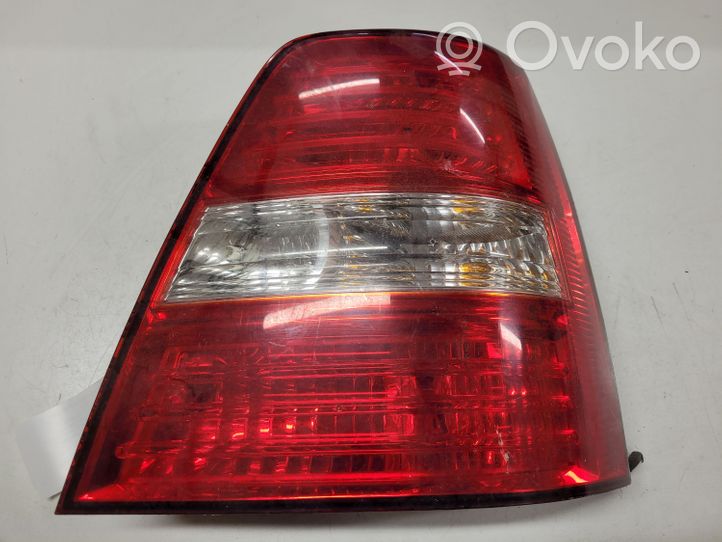 KIA Sorento Lampa tylna 9243E5