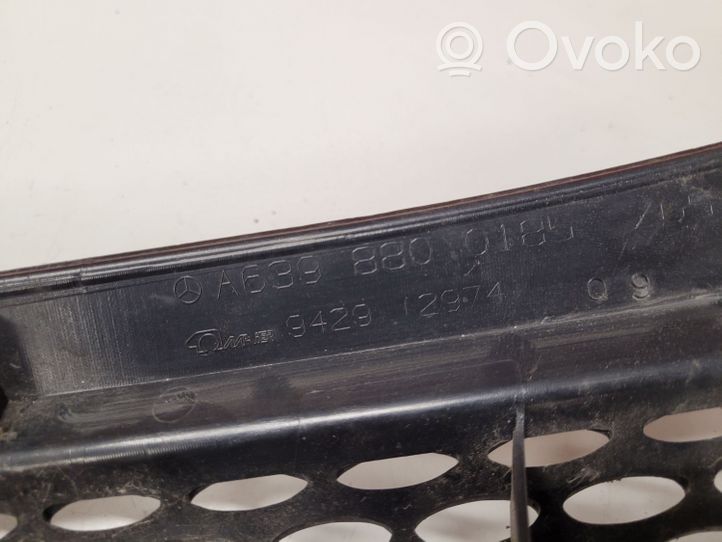 Mercedes-Benz Vito Viano W639 Front bumper upper radiator grill A6398800185