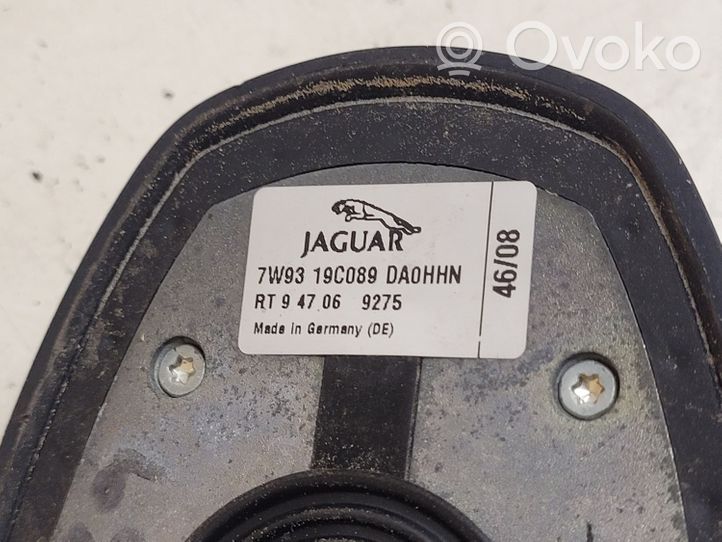 Jaguar XF GPS-pystyantenni 7W9319C089