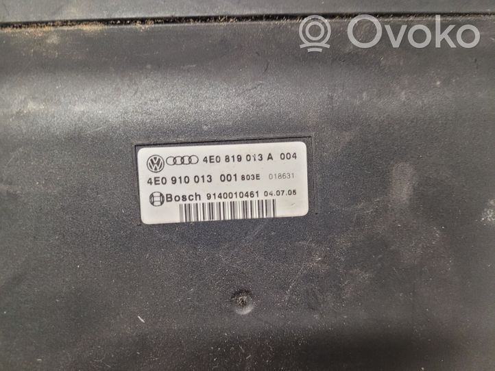 Audi A8 S8 D3 4E Tuyau de radiateur de chauffage 4E0819013A