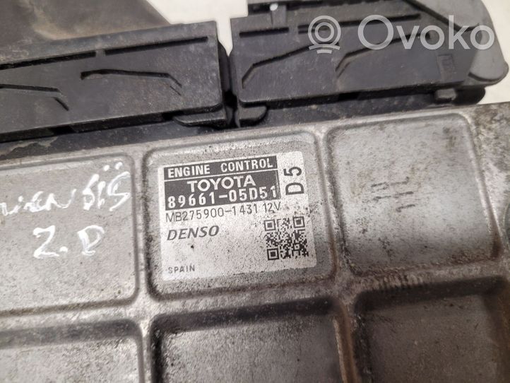 Toyota Avensis T270 Variklio valdymo blokas 8966105D51